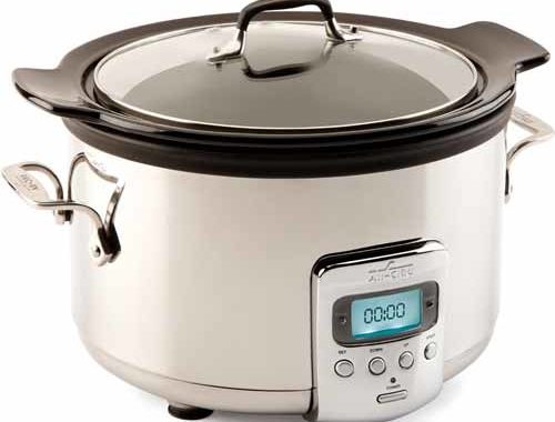 West Bend 84915R Versatility Slow Cooker with Insulated Tote and Transport  Lid